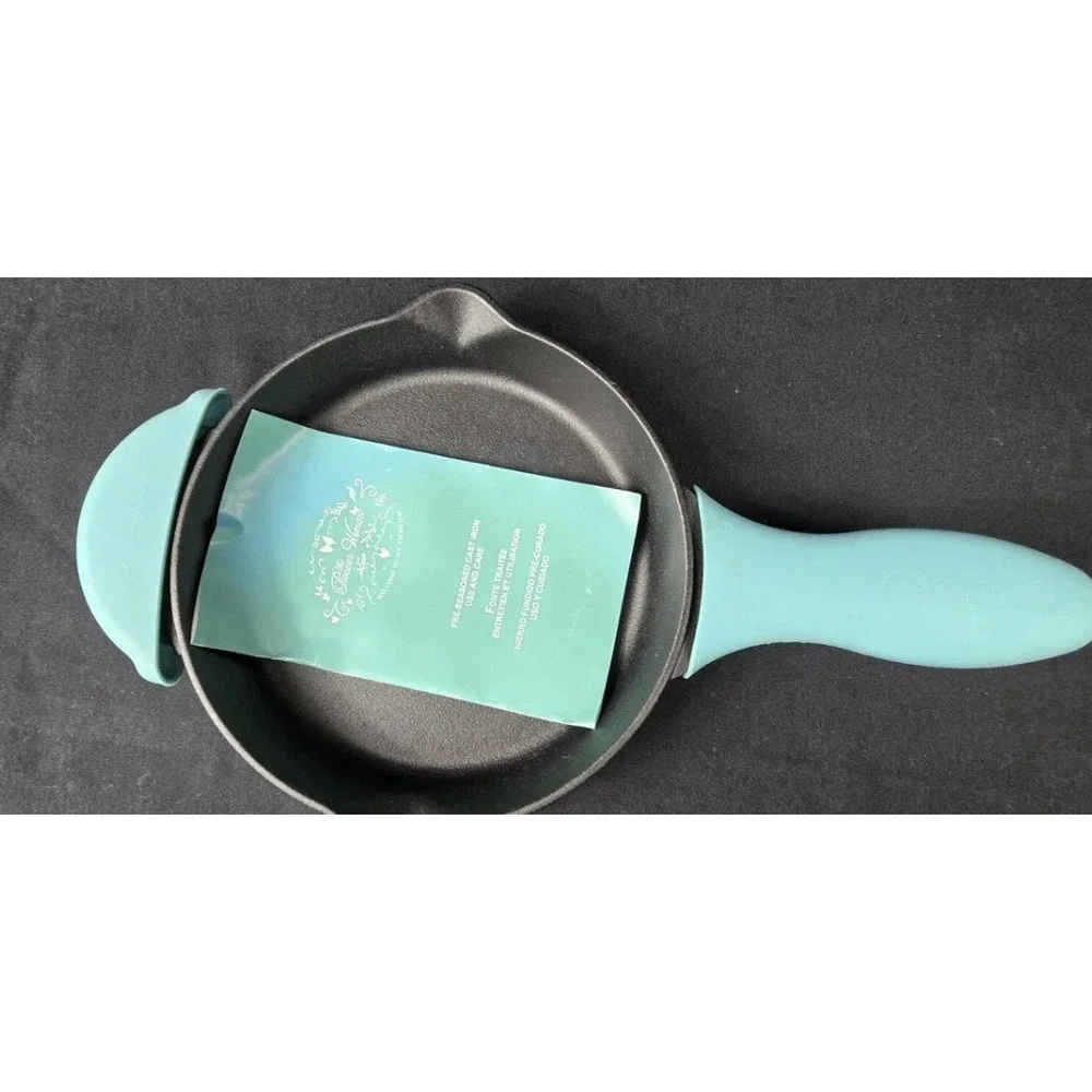 2 The Pioneer Woman Silicone Pot Handle Holders for 8